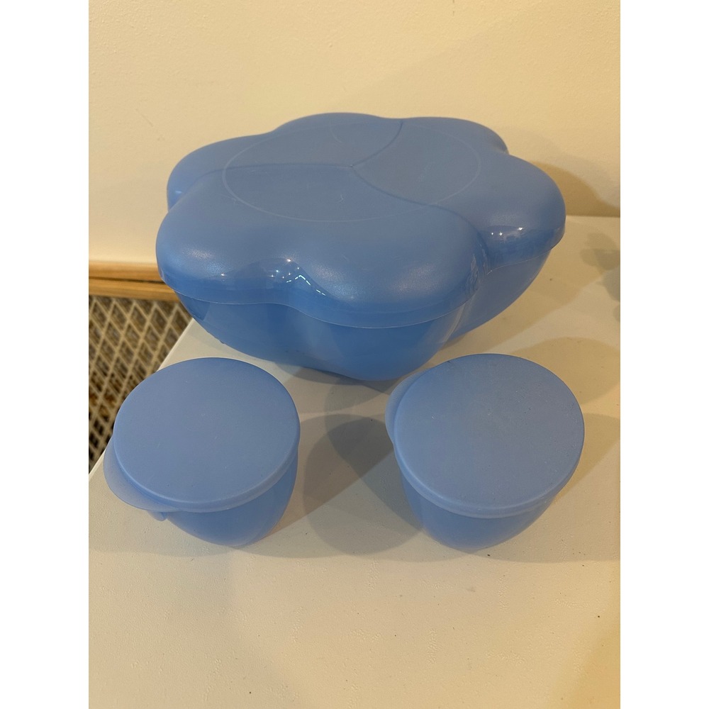 Tupperware 1.5 Gal Chip & Dip Flower Bowl Serving Tray w/2 Side Bowls Blue